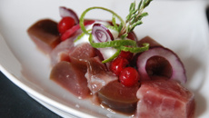 Aubergines et bonites marinées