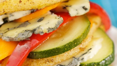 Millefeuille de panisse marseillaise aux légumes et à la Fourme d'Ambert