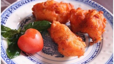 Beignets soufflés de tomates au jambon
