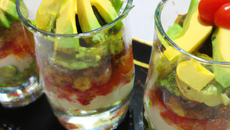 Verrines de macedoine et avocat