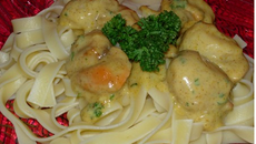 Tagliatelles à la noix de coco et fruit de mer