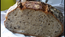 Miche de pain aux céréales