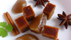 Pastillas de canard aux épices douces et navet caramélisé
