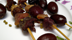 Brochettes de canard aux pruneaux