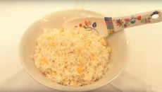 Riz sauté à la noix de coco