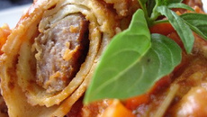 Cannellonis de crêpes aux saucisses