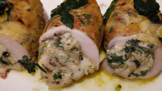 Ailerons de volaille fermière farcis à la duxelles