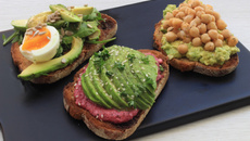 Avocado toast en 3 versions