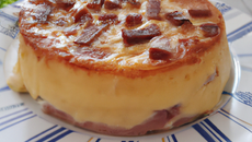 Flan aux lardons roquefort et gruyère