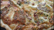 Pizza au Brie et tomates séchées