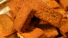 Financiers à l'orange, zestes et huiles essentielles