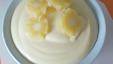 Crème originale à la vanille et ananas, légèrement relevée à l'ail