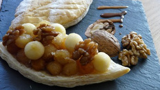 Croquer la feuille d'automne aux noix du Périgord caramélisées