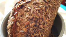 Cocotte de pain de seigle aux céréales