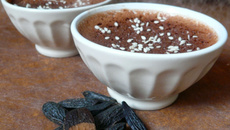 Crème au chocolat à la fève tonka