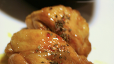 Cuisses de poulet braisées au miel