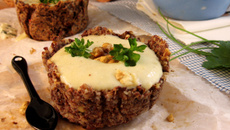 Mousse de roquefort dans son ecrin de noix