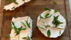 Chèvre frais aux herbes