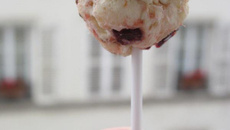 Pop cake Saint-Marcellin, cranberries, figues et noix