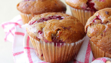 Muffins framboises et chocolat blanc