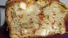 Cake courgette feta et tomates séchées moellissime