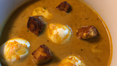 Bisque d'étrilles aux œufs