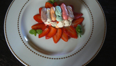 Pastel de fraises label rouge a la crème de confiture de lait