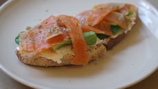 Tartine saumon-saint moret