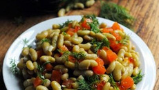 Salade de flageolets au saumon frais et fumé et à l'aneth