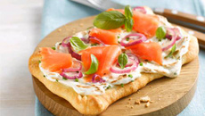 Mini pizzas au saumon