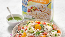 Salade de riz & quinoa, avocat, tomates cerise, feta et pesto d’herbes