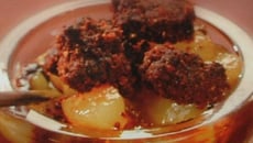 Crème et crumble de chocolat aux poires caramélisées vanillées