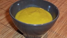 Velouté de lentilles corail aux poireaux et épices