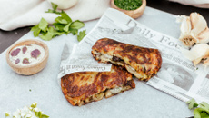 Galette de pommes de terre à l’effiloché de dinde et à la truffe