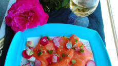 Saumon sauvage rose du pacifique et colin sauvage d'Alaska froids, vinaigrette passion