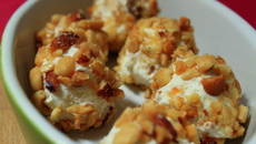 Truffes salées au Petit Billy et aux fruits secs