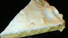 Tarte à la rhubarbe meringuée facile