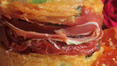 Cake tomates séchées, féta et jambon