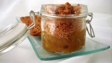 Crumble à la rhubarbe et aux speculoos