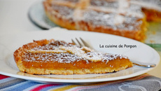 Crostata aux prunes et amandes