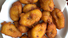 Beignets de bananes entières