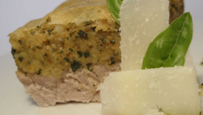Thon blanc, moelleux de crevettes-basilic-piment de Cayenne, gratiné au parmesan
