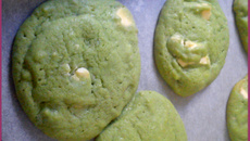 Cookies martiens à la pistache et au chocolat blanc