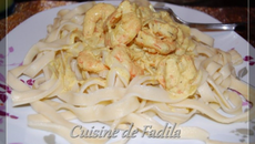 Tagliatelles fraîches et crevettes sauce curry