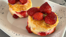 Croustilles de riz soufflé à la fraise