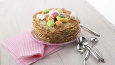 Pâte à crêpes en deux versions