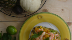 Salade d'ananas et mangue aux crevettes