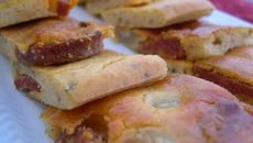 Cake au chorizo, olives et ricotta