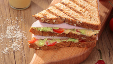 Le Croque-Amora Moutarde douce pimentée