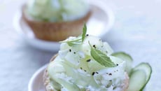 Tartelettes de concombre comme un montblanc
